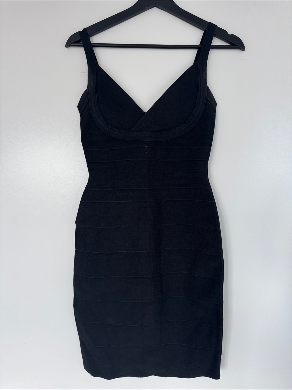Babaton Black V-Neck Bodycon Mini Dress